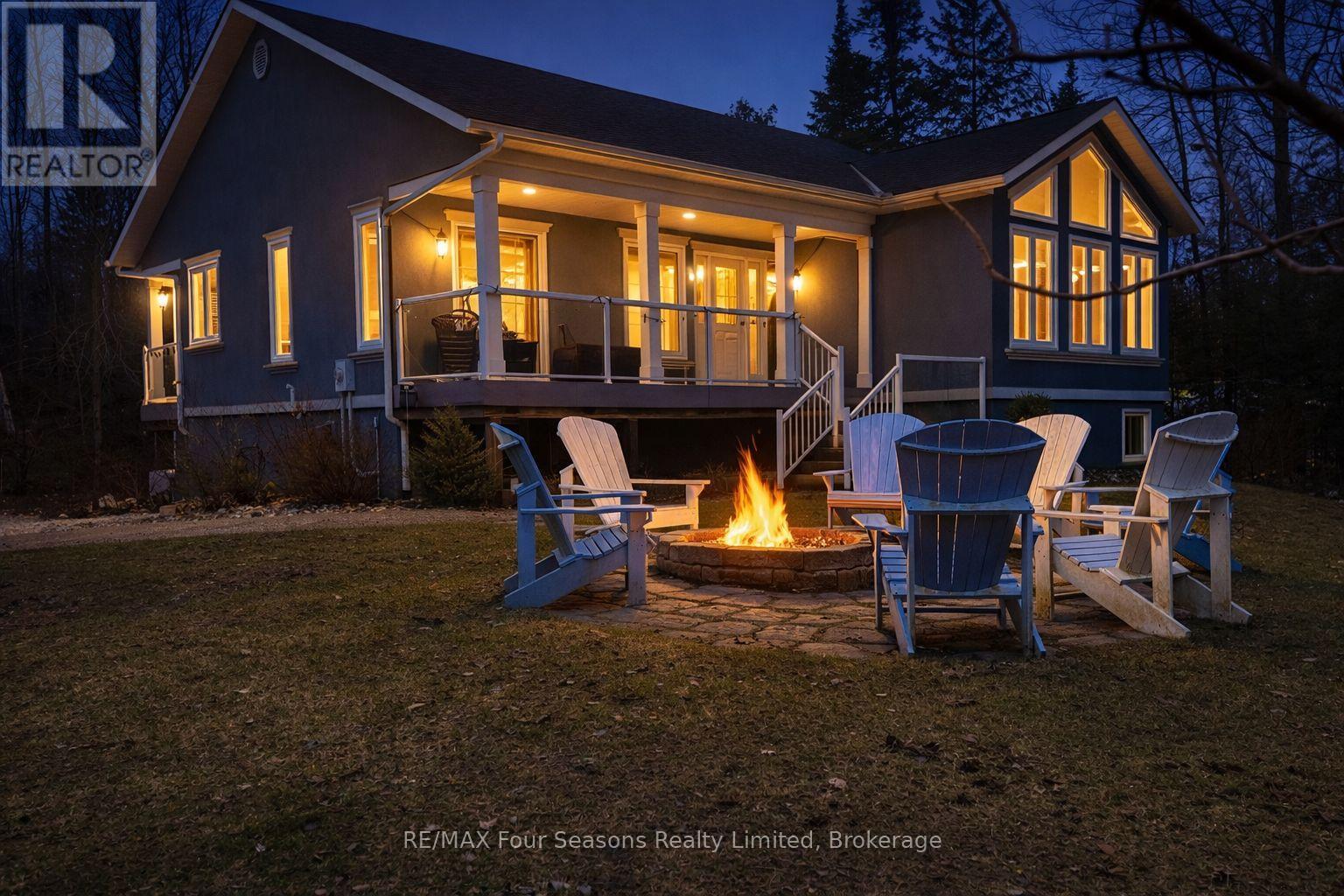 37 SILVER LAKE CRESCENT