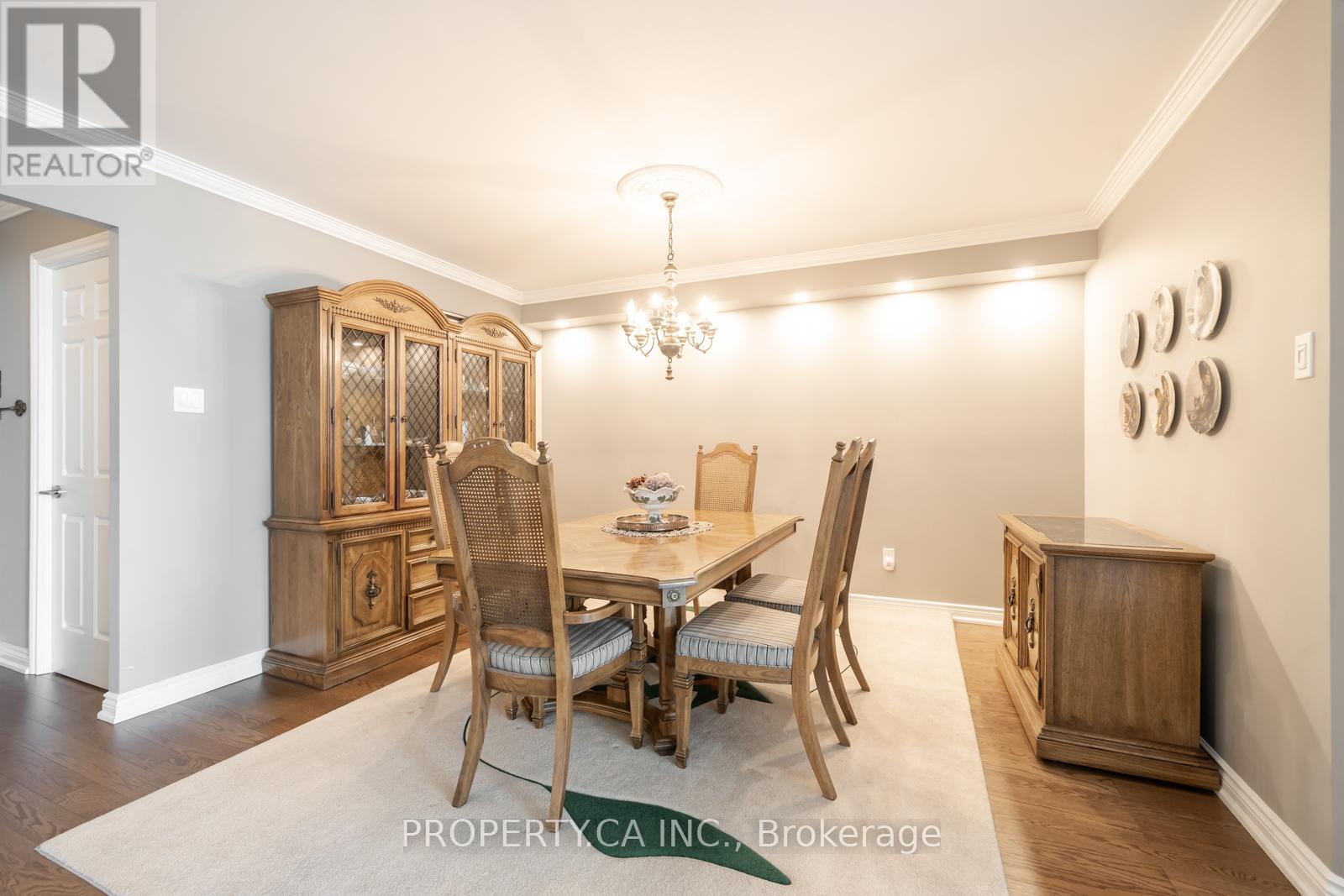 #604 65 SPRING GARDEN AVENUE - 27