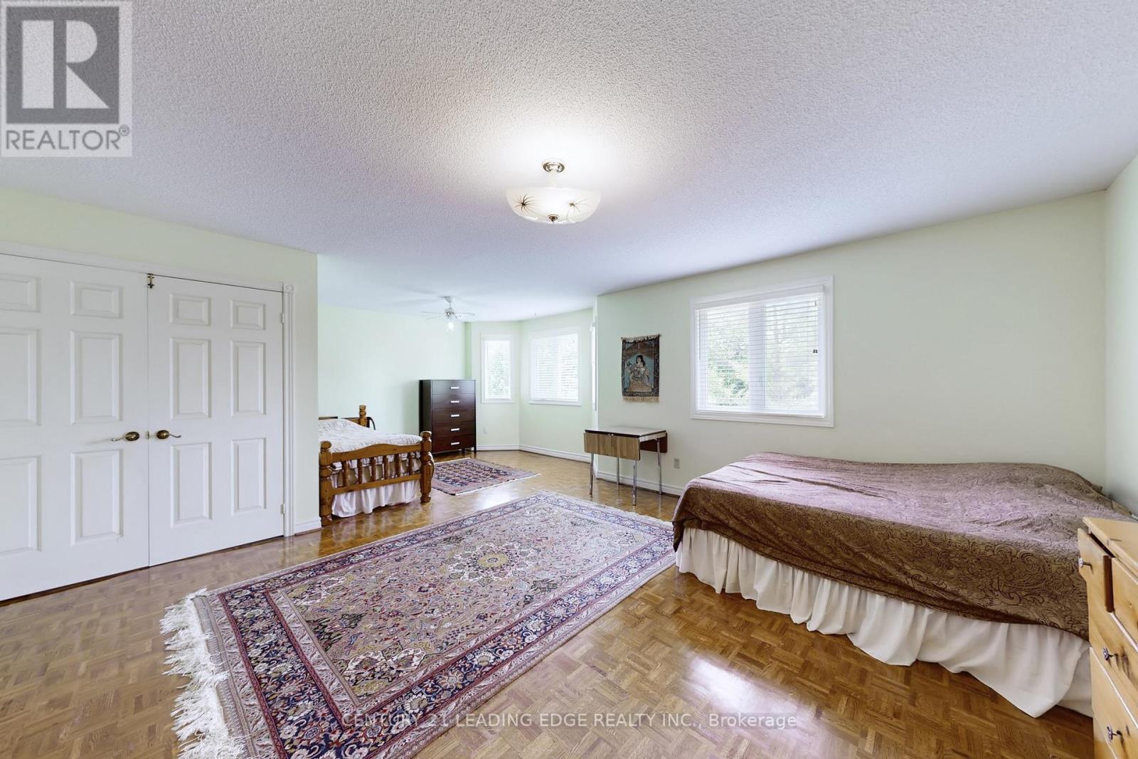 6 JEWETTS COURT - 23