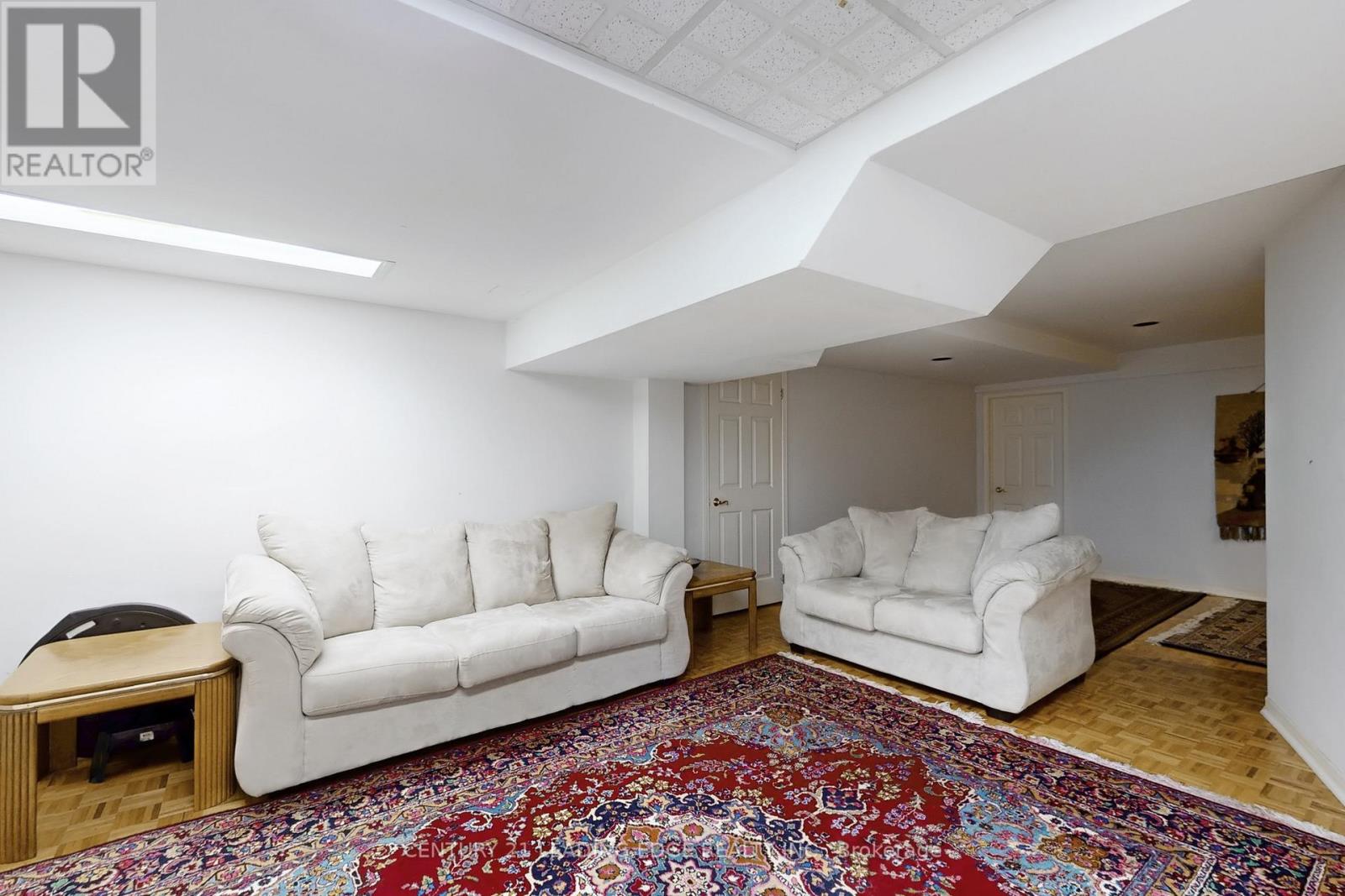 6 JEWETTS COURT - 35