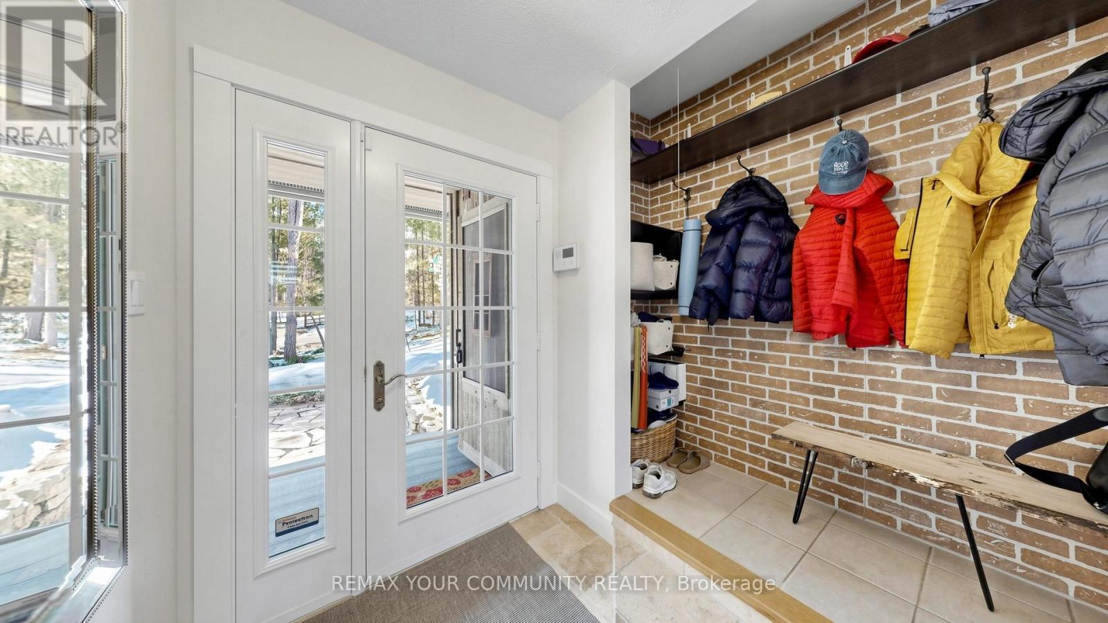 3792 FAIRWAY ROAD — photo 32