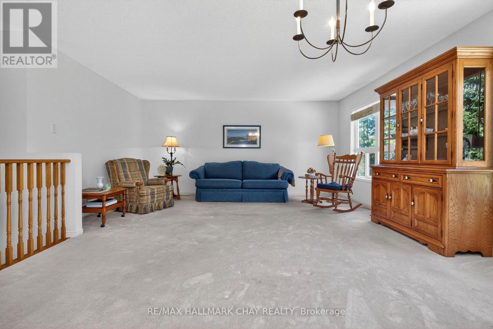 4 BAY COURT - 10