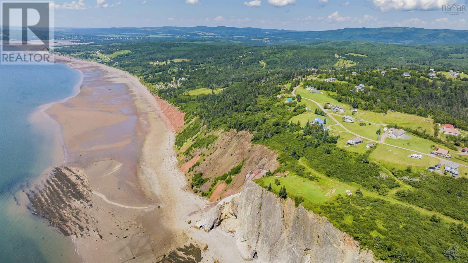 Property 10 of 20 of 18 Mason Hill Road