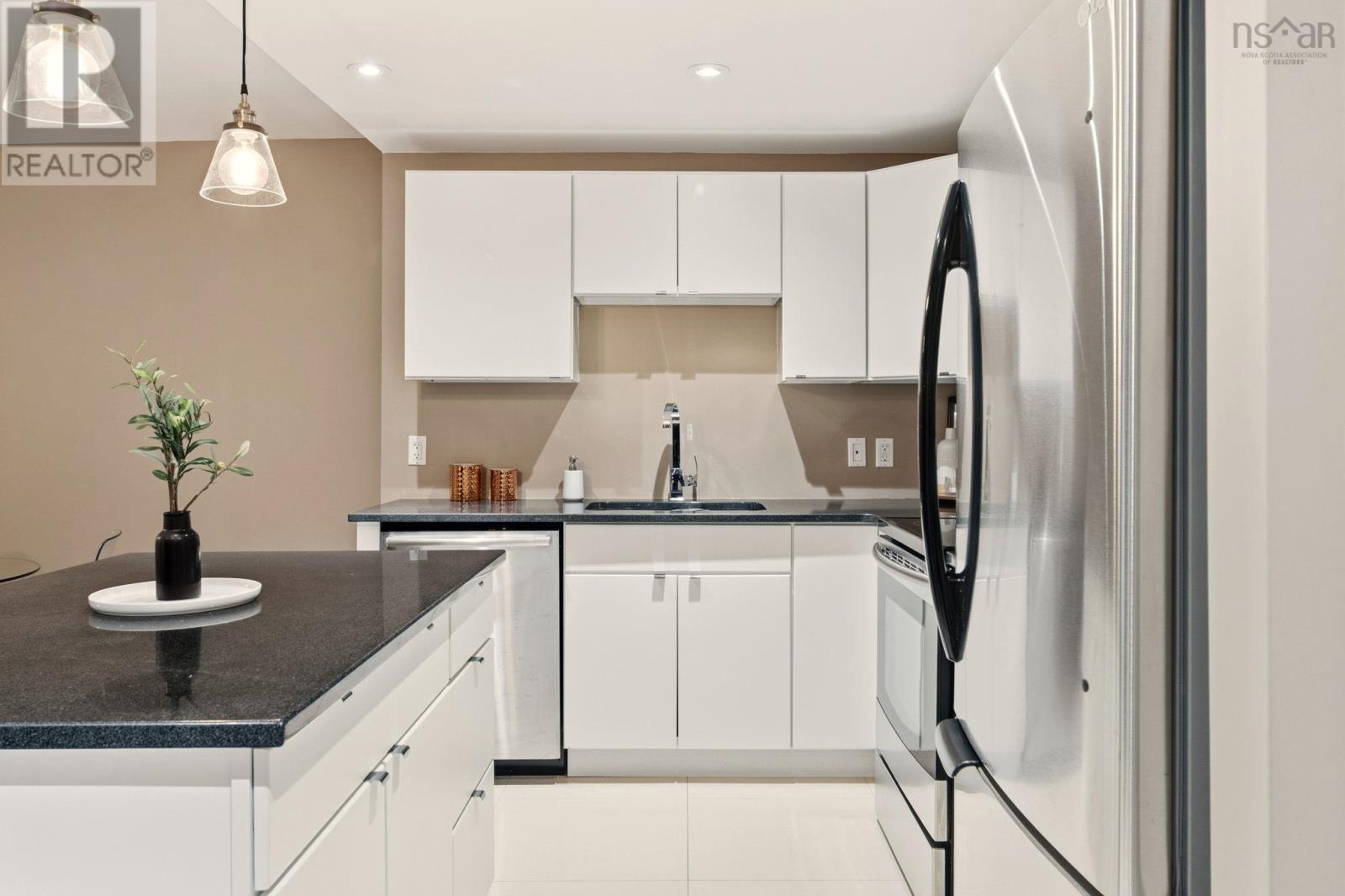 Property 8 of 22 of 1004 6369 Coburg Road