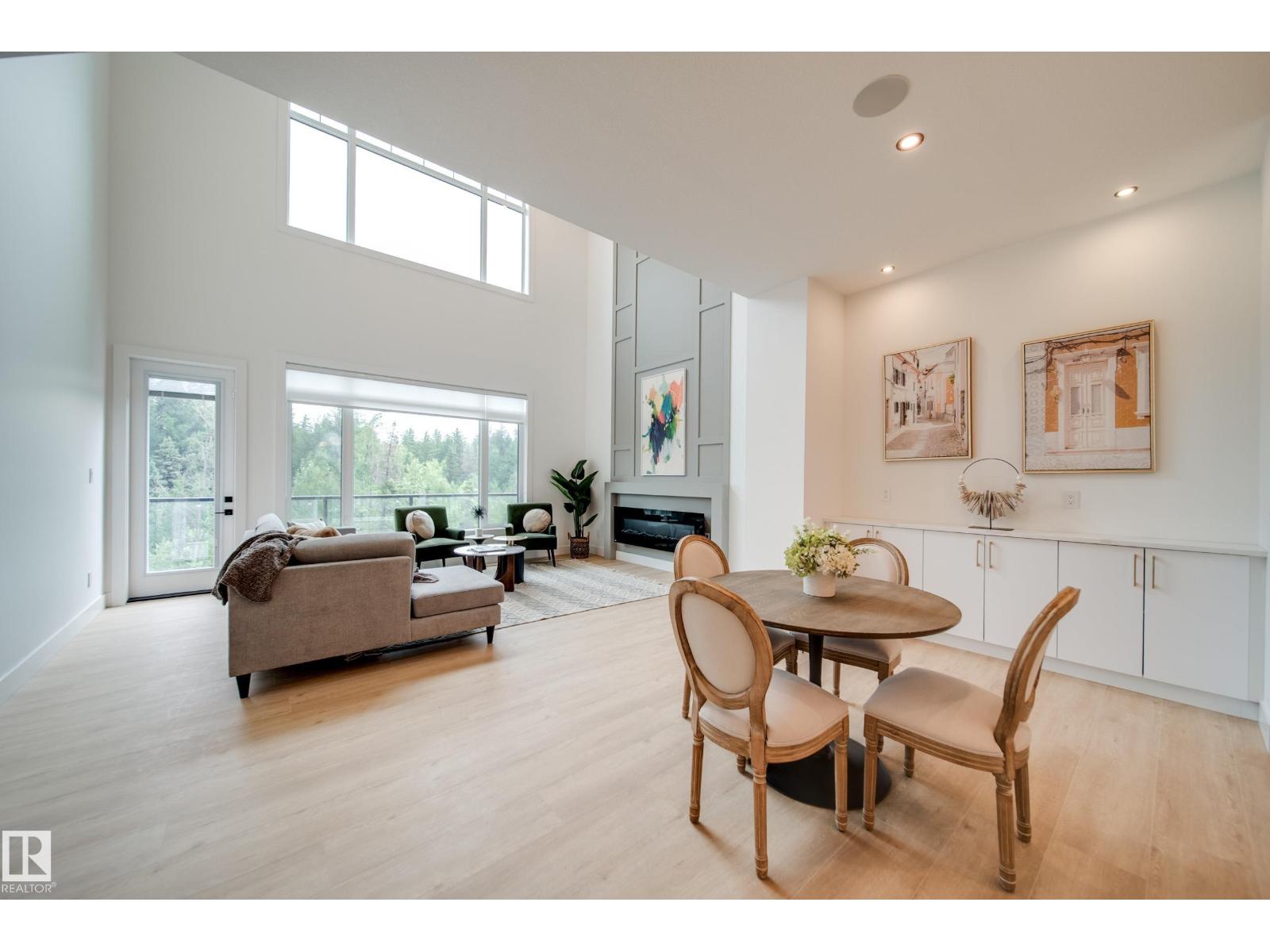 #21 20425 93 AV NW - 20