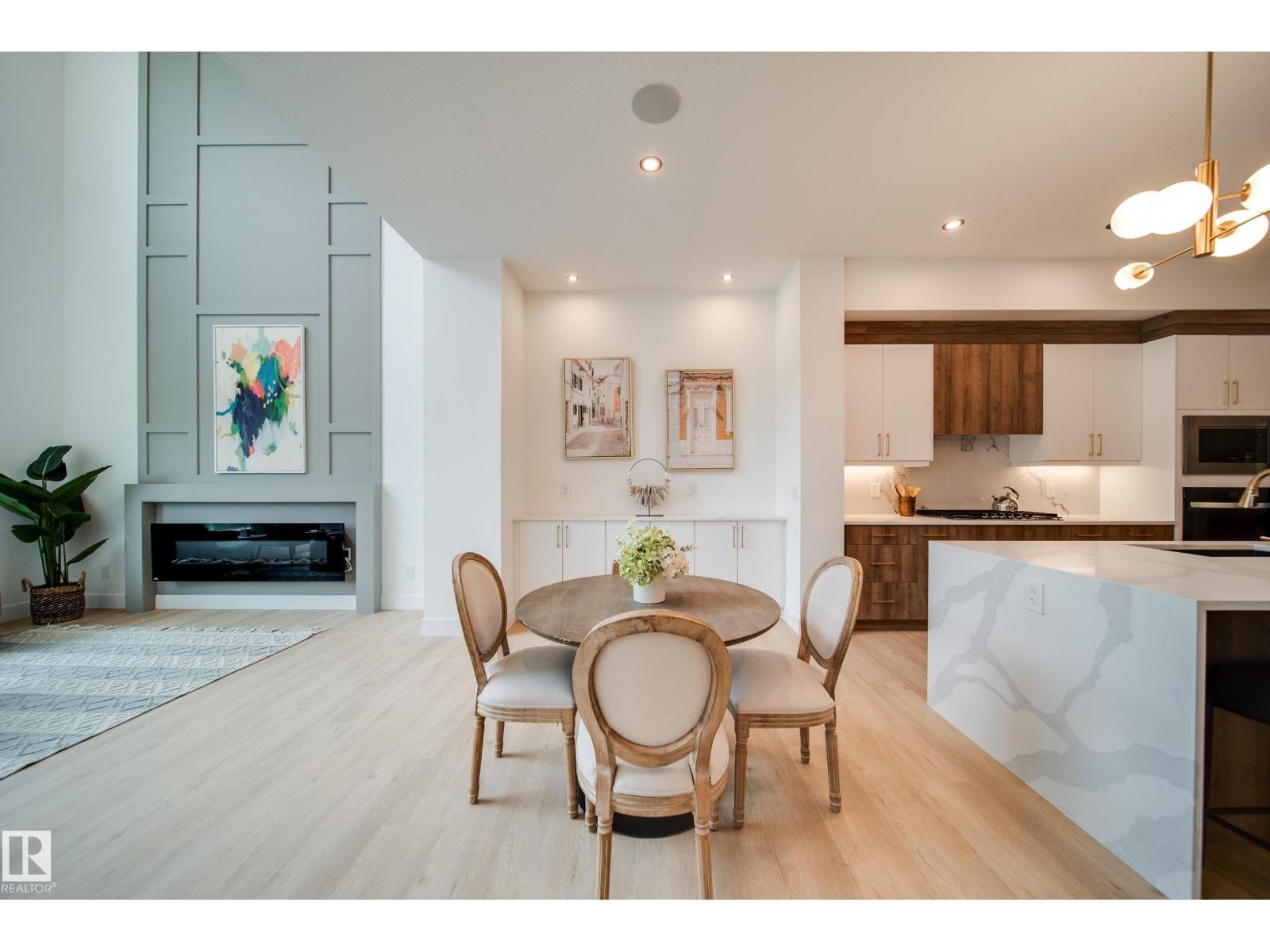 #21 20425 93 AV NW - 21