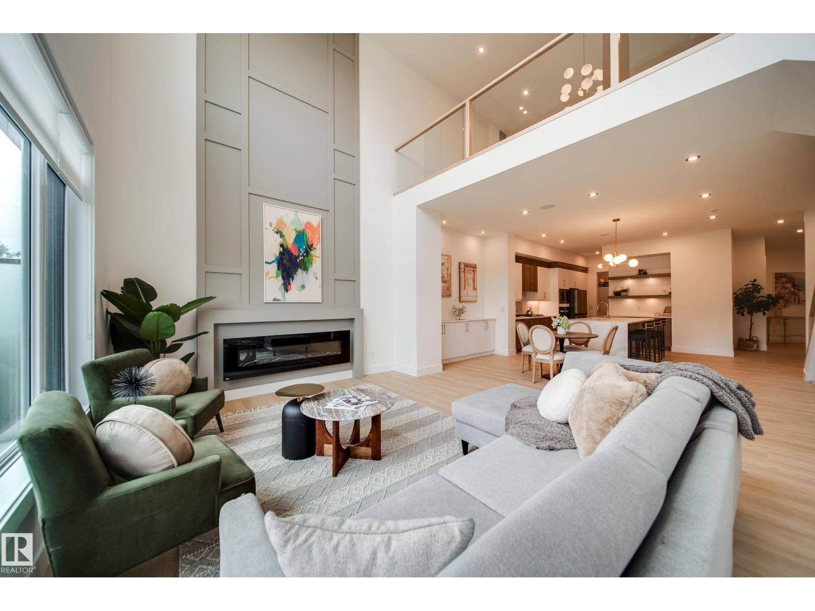 #21 20425 93 AV NW - 24