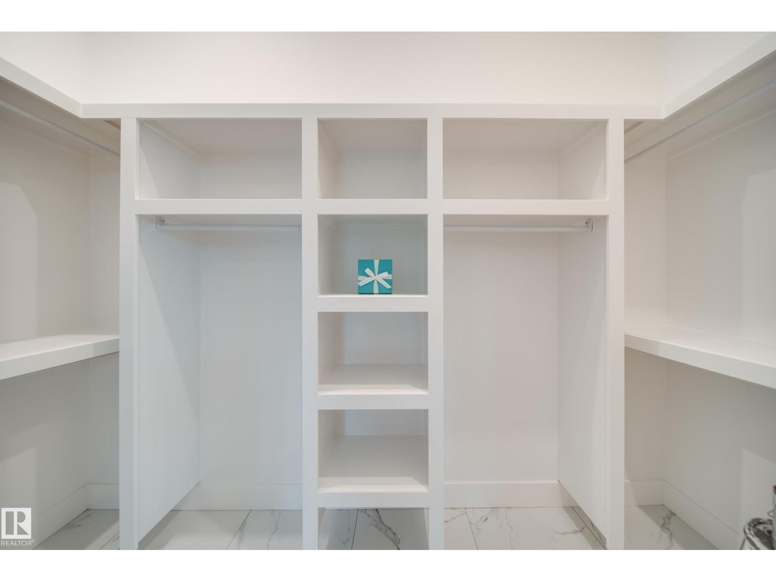 #21 20425 93 AV NW - 32