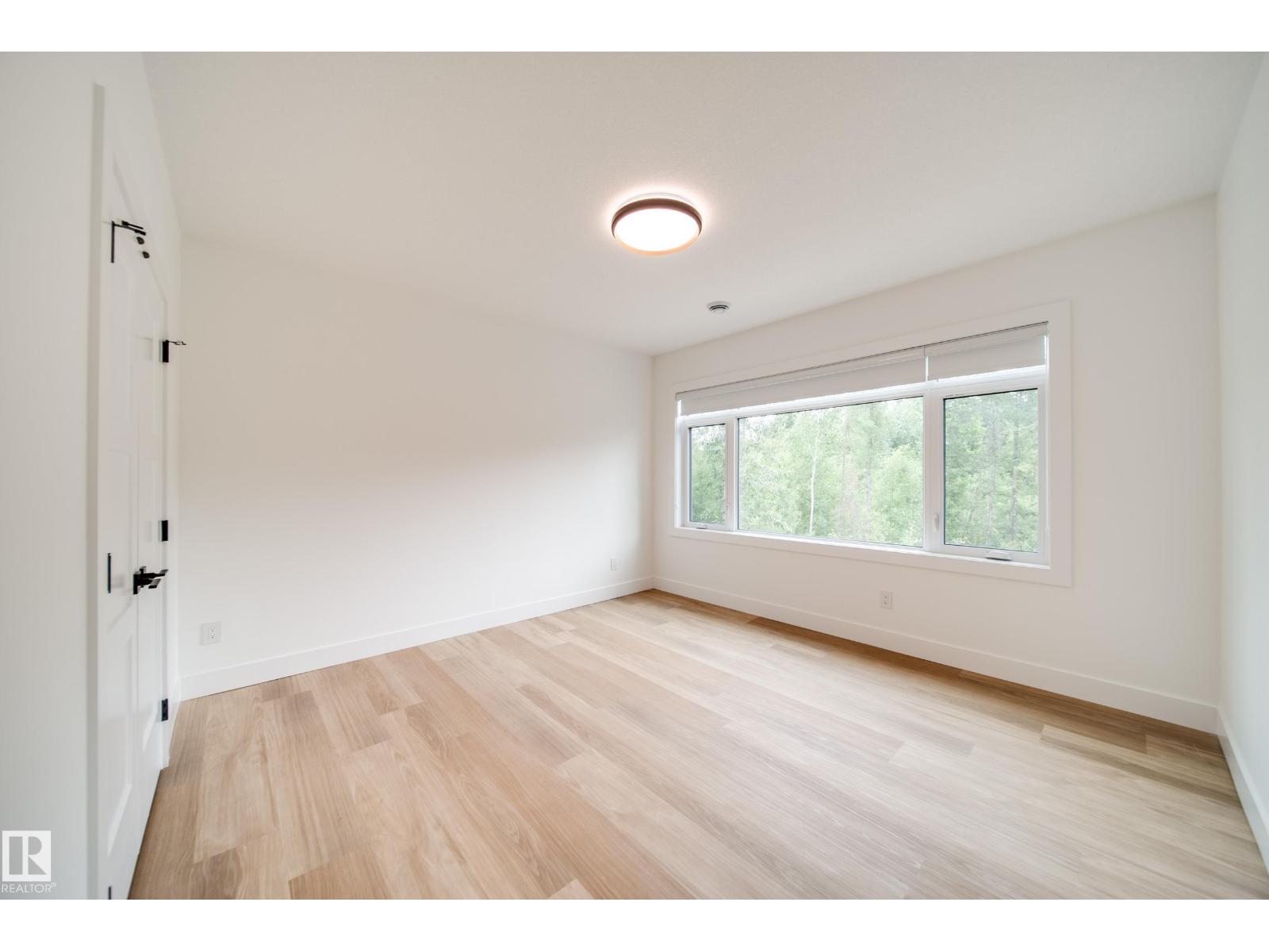#21 20425 93 AV NW - 45