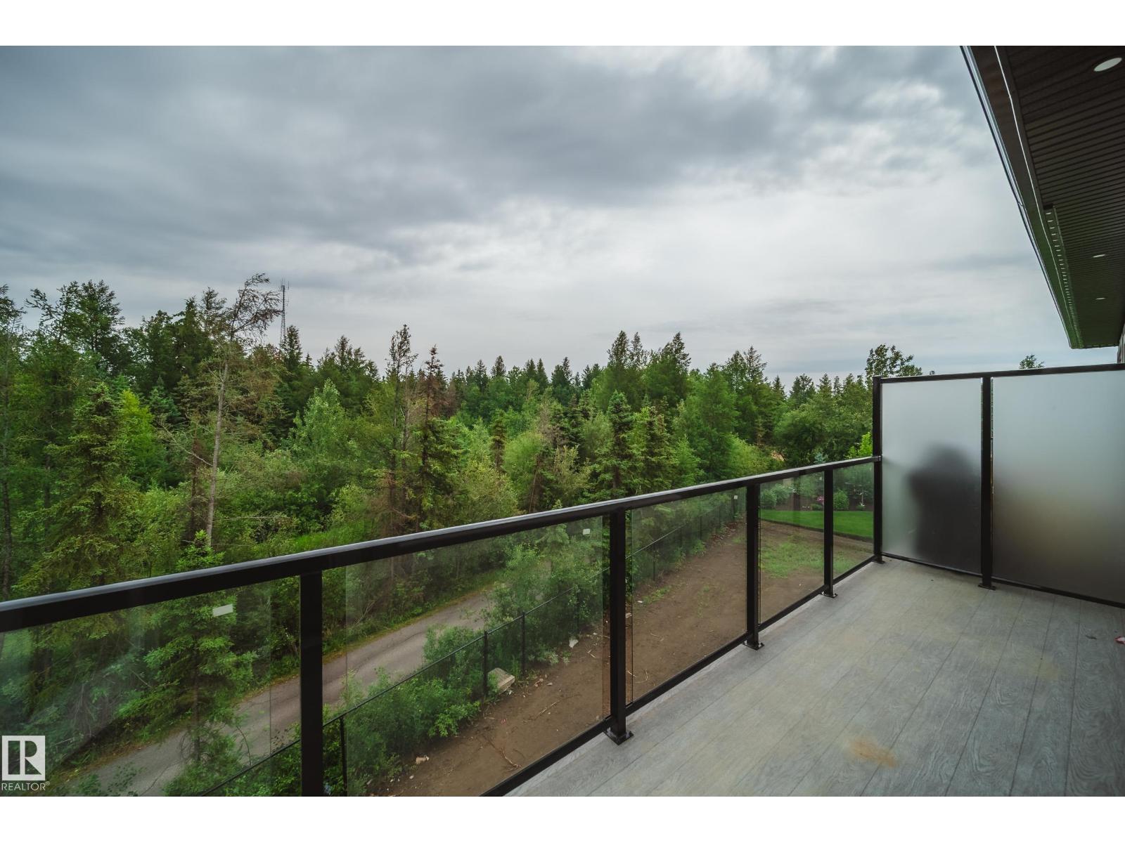 #21 20425 93 AV NW - 52