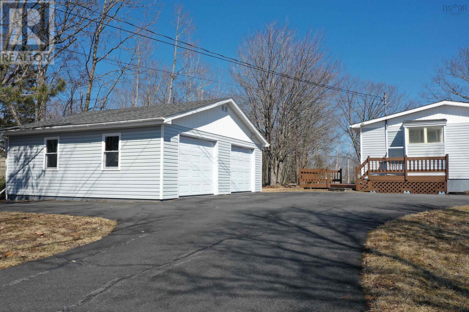 Property 6 of 48 of 73 Westview Drive