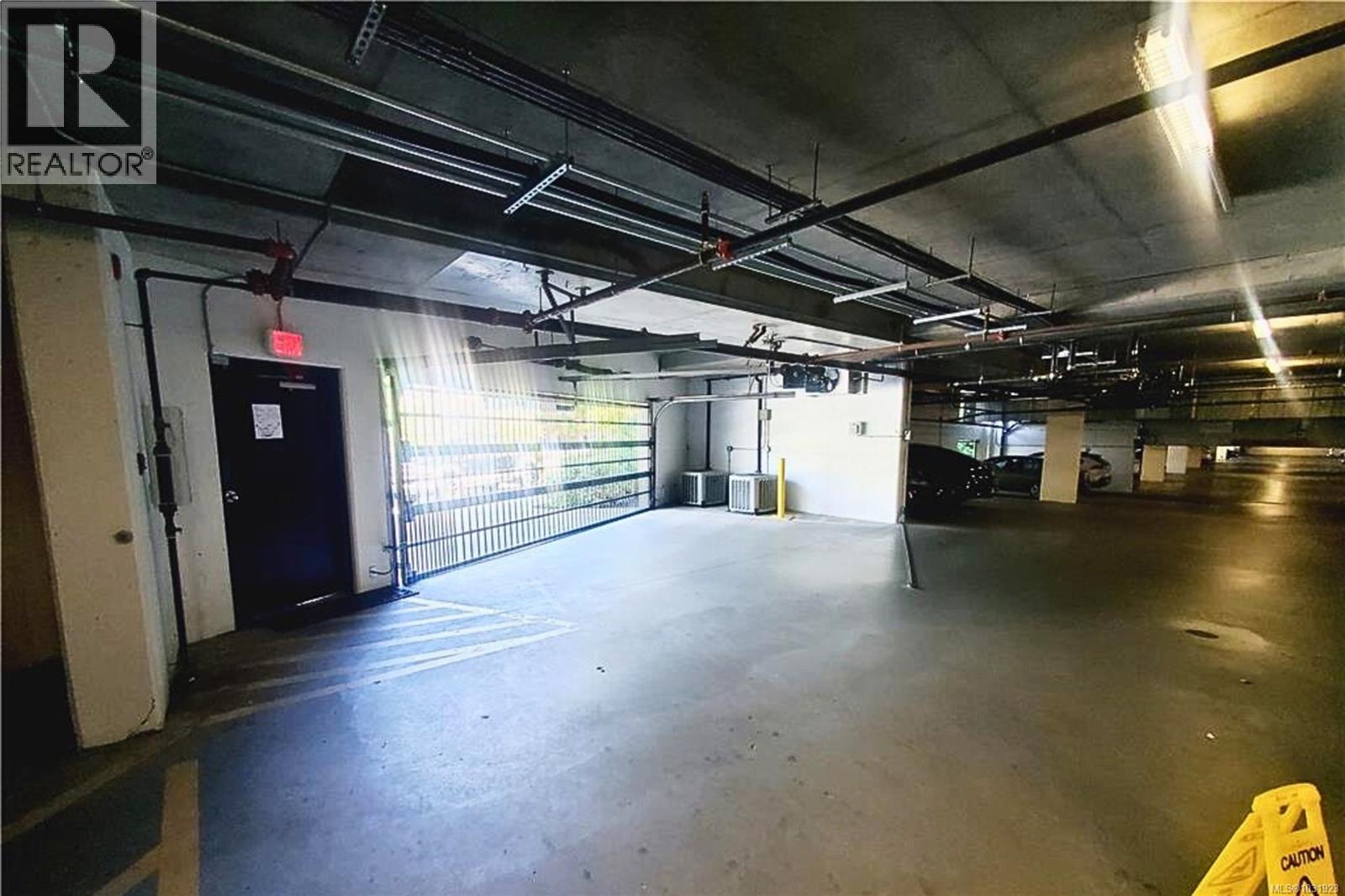 #206 194 BEACHSIDE DR - 36