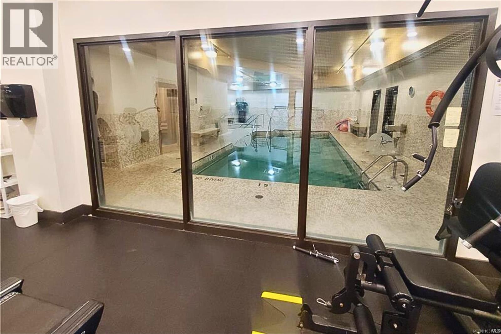 #206 194 Beachside Dr - 40