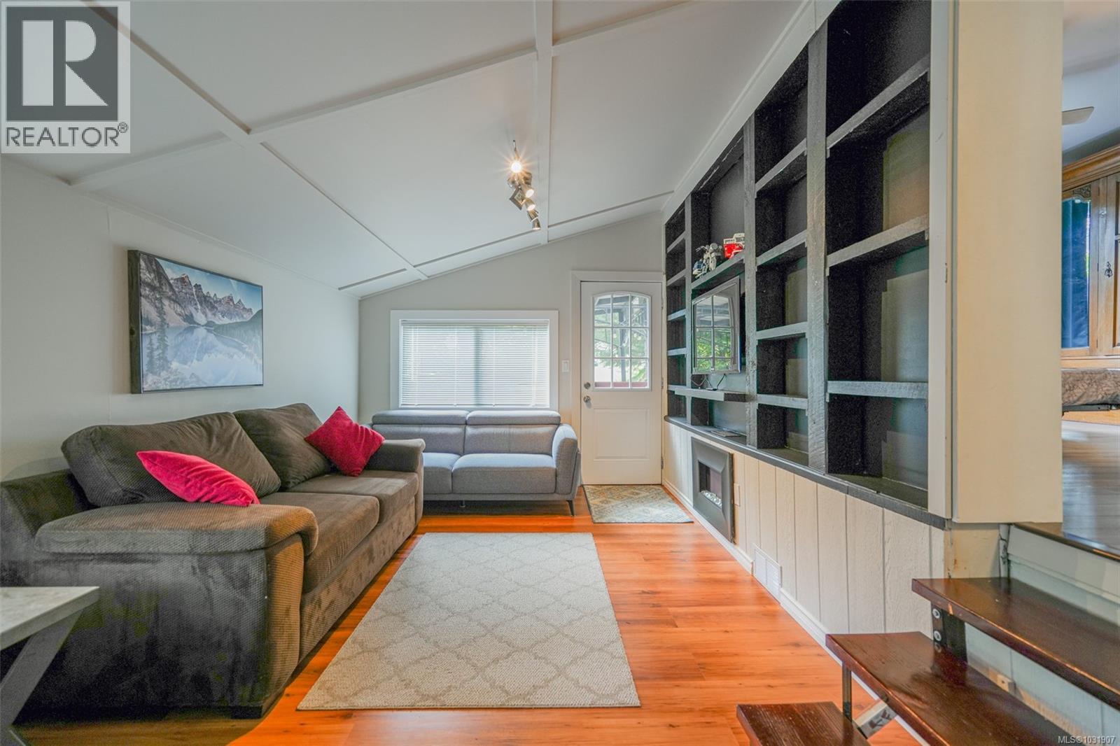 #80 10325 LAKESHORE RD - 12