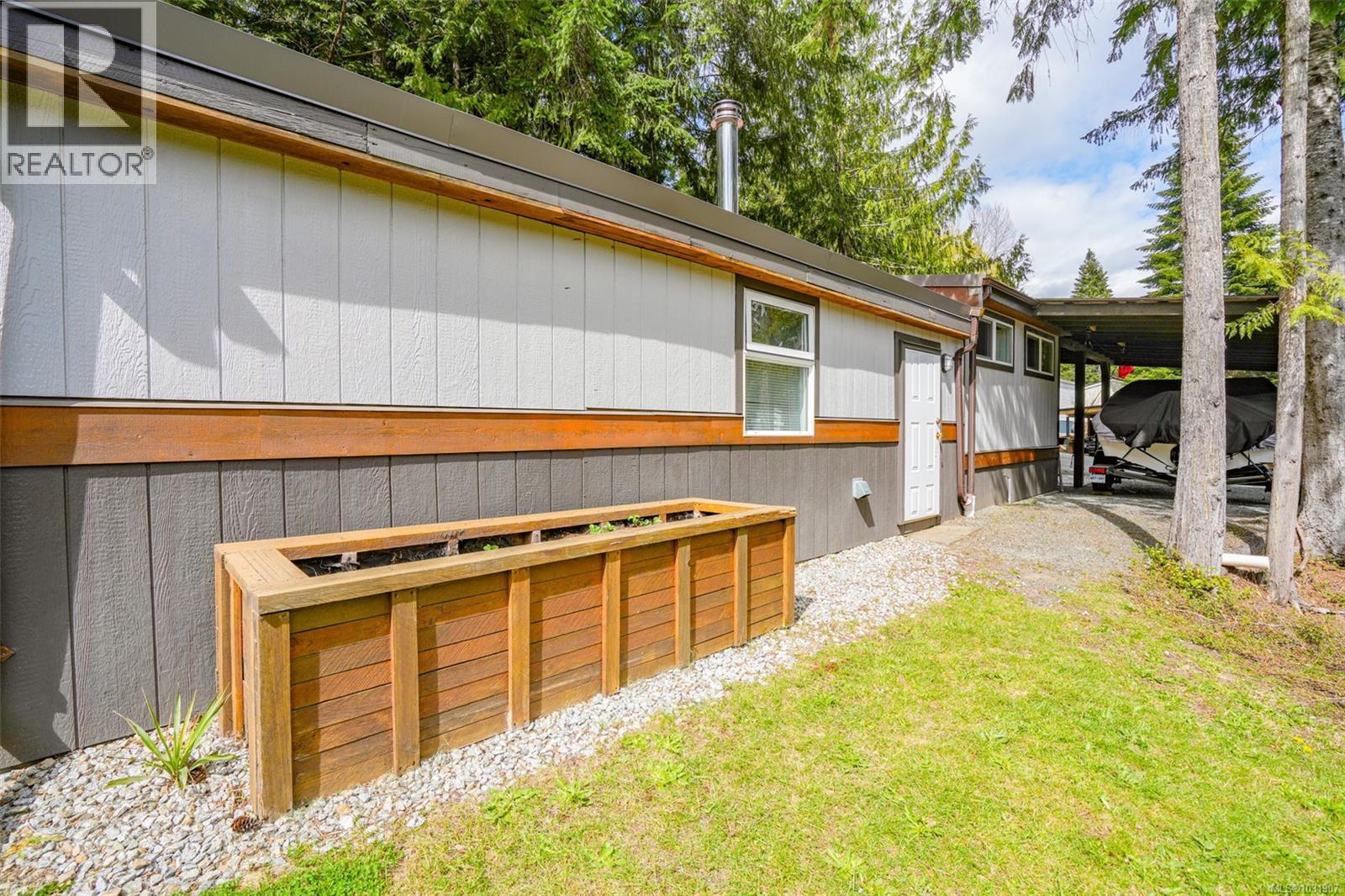 #80 10325 LAKESHORE RD - 27