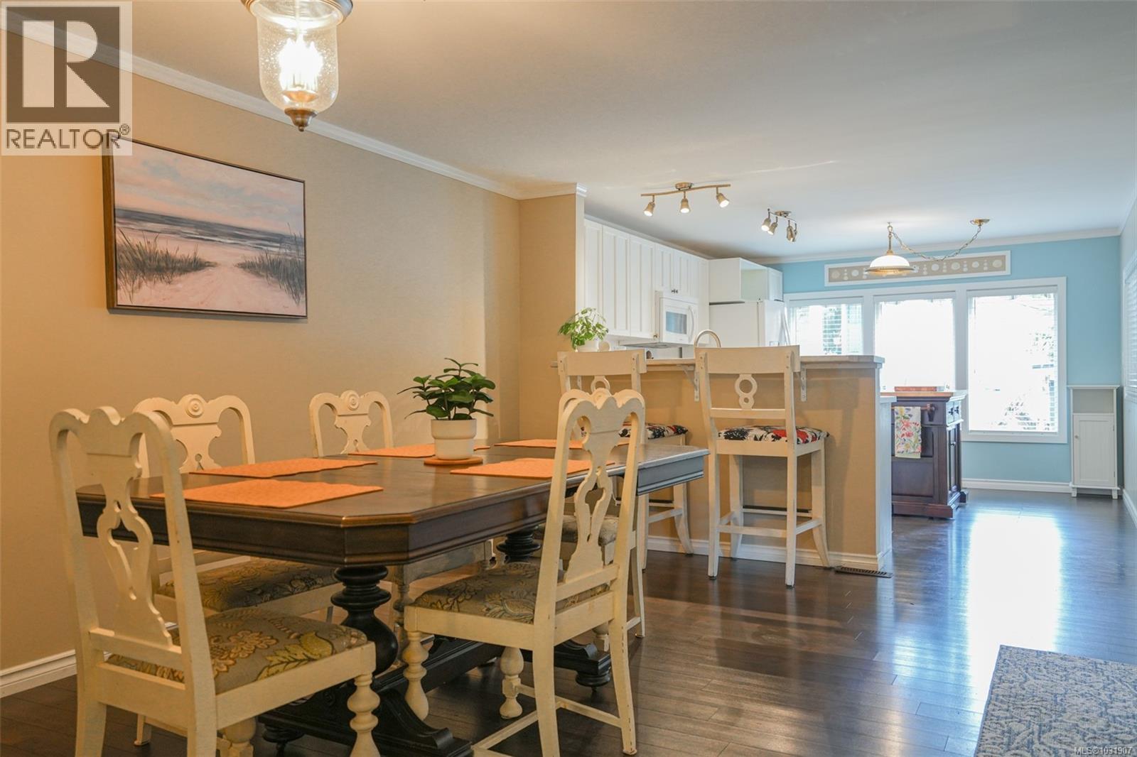 #80 10325 LAKESHORE RD - 33