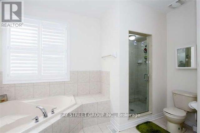 6 EVERINGHAM CIRCLE - 16