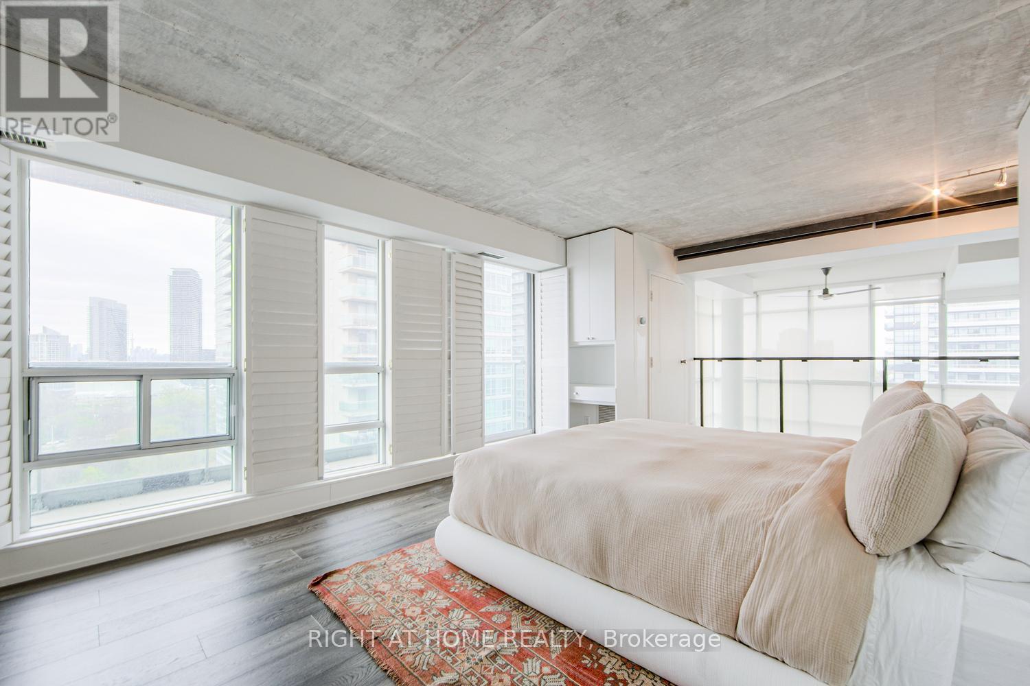 #728 250 MANITOBA STREET SE - 21