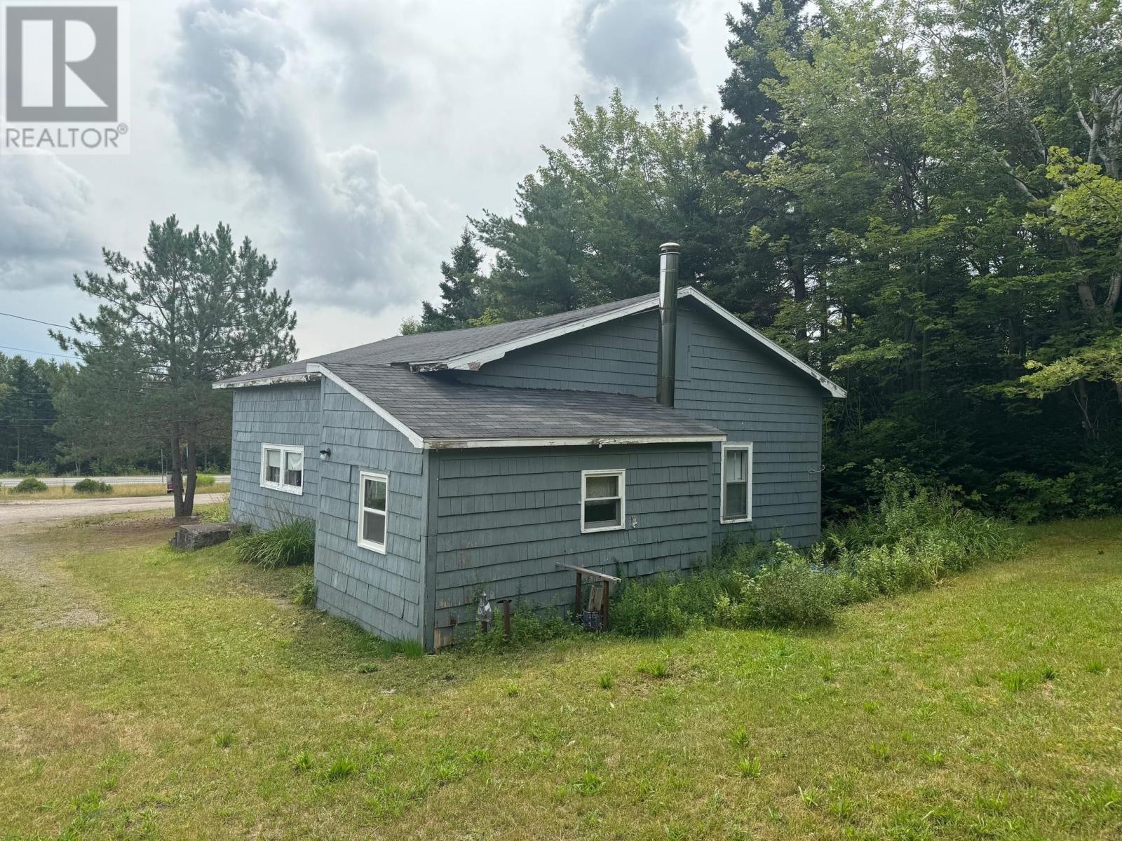 Property 9 of 22 of 12272 Highway 105