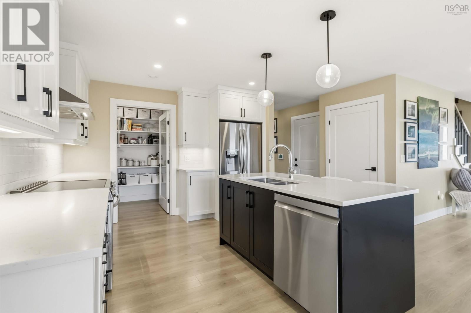 Property 8 of 48 of 82 Darner Drive