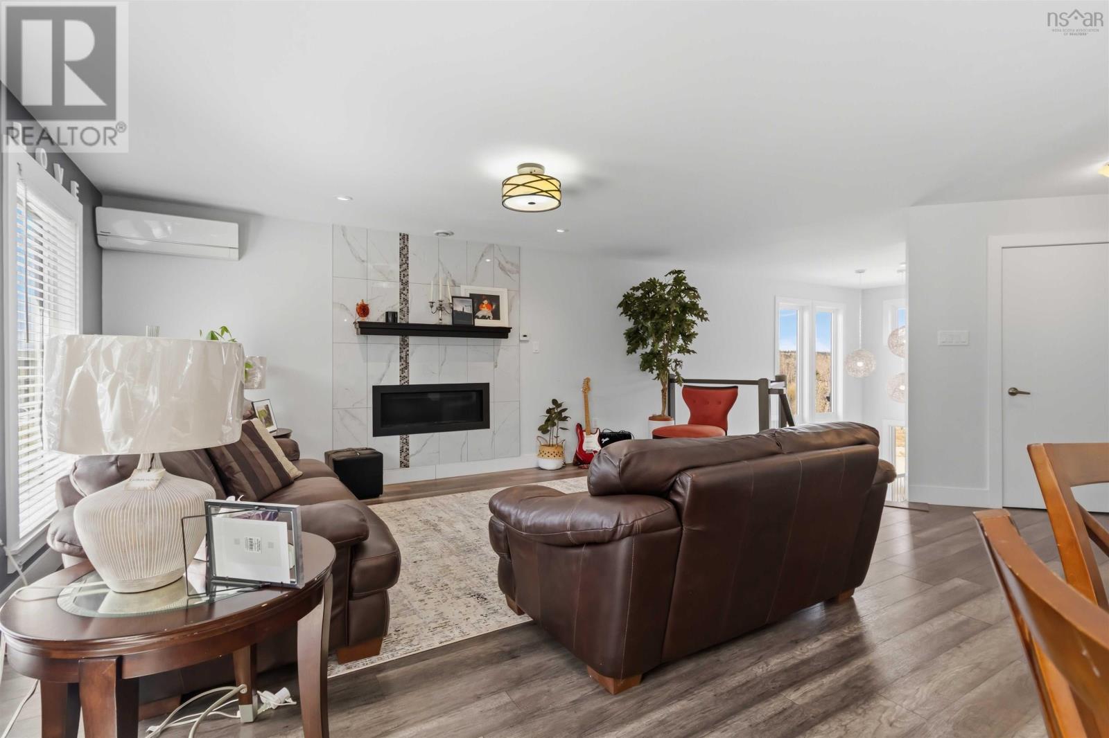 Property 11 of 52 of 228 Maple Grove Avenue