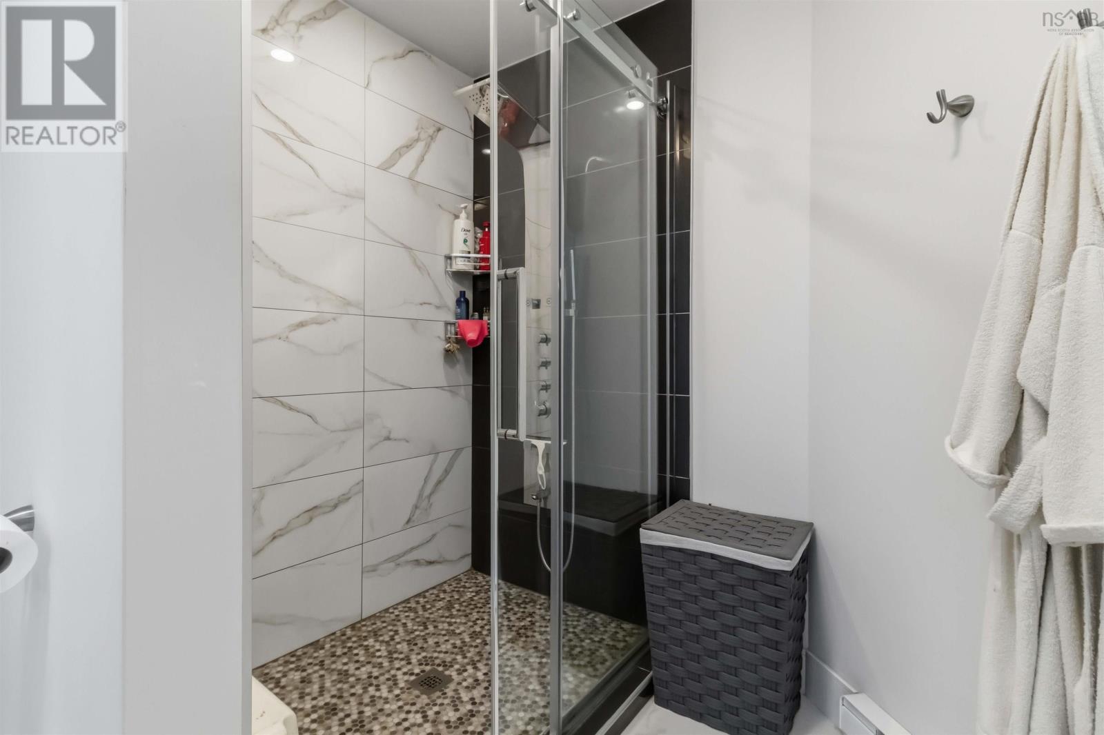 Property 35 of 52 of 228 Maple Grove Avenue