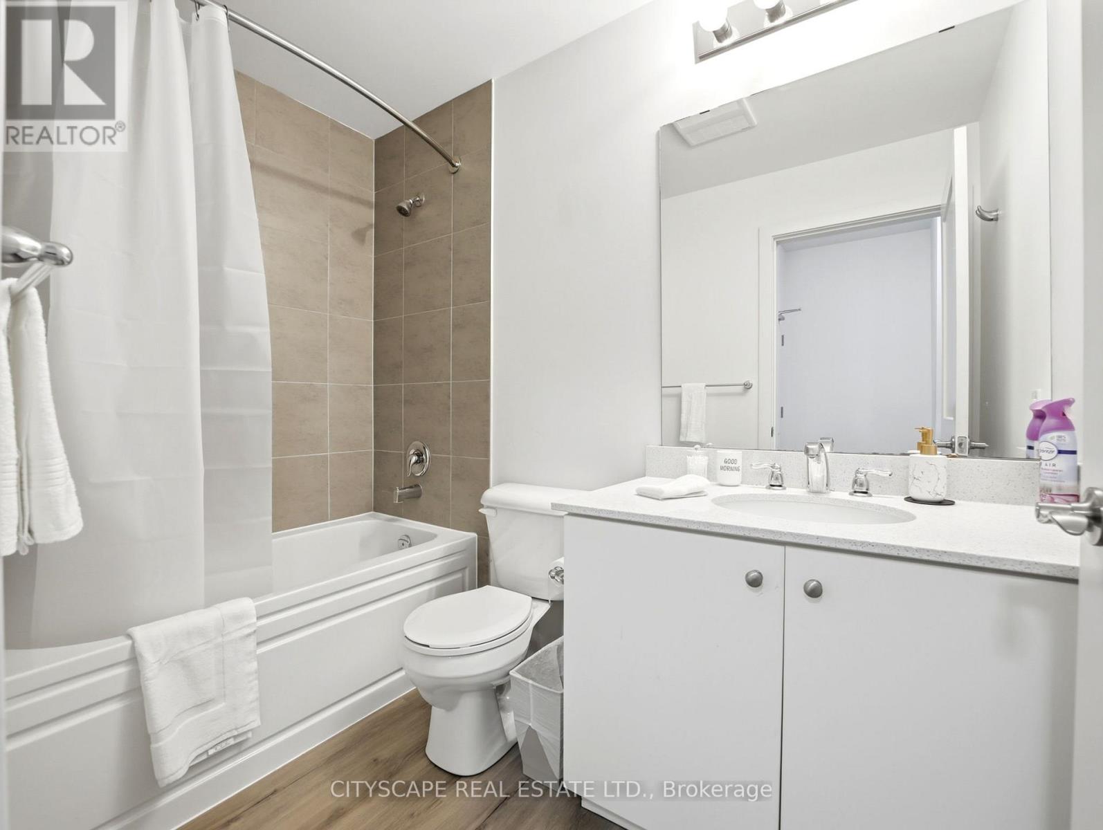 #138 110 FERGUS AVENUE - 22