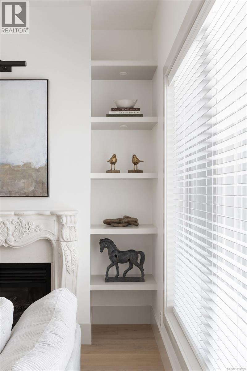 #403 1335 BEAR MOUNTAIN PKWY - 5