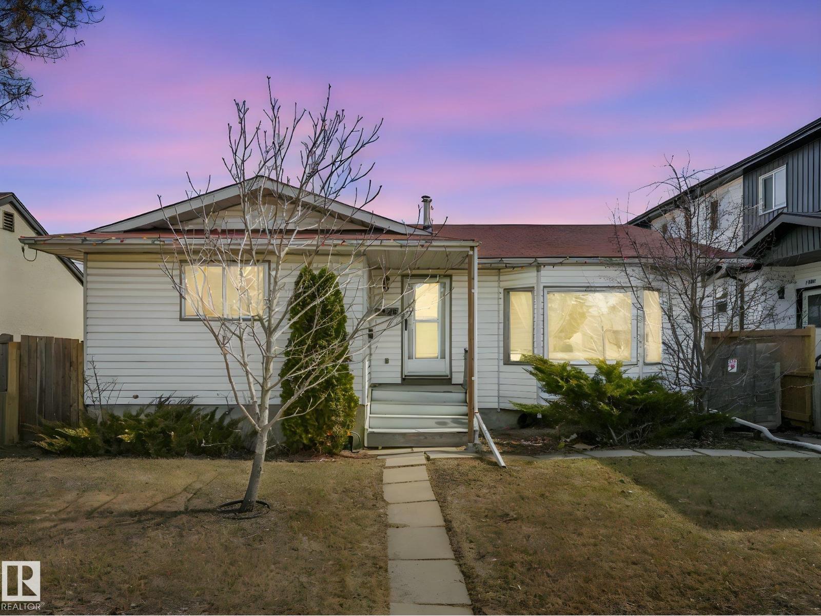 9945 163 ST NW NW - 1