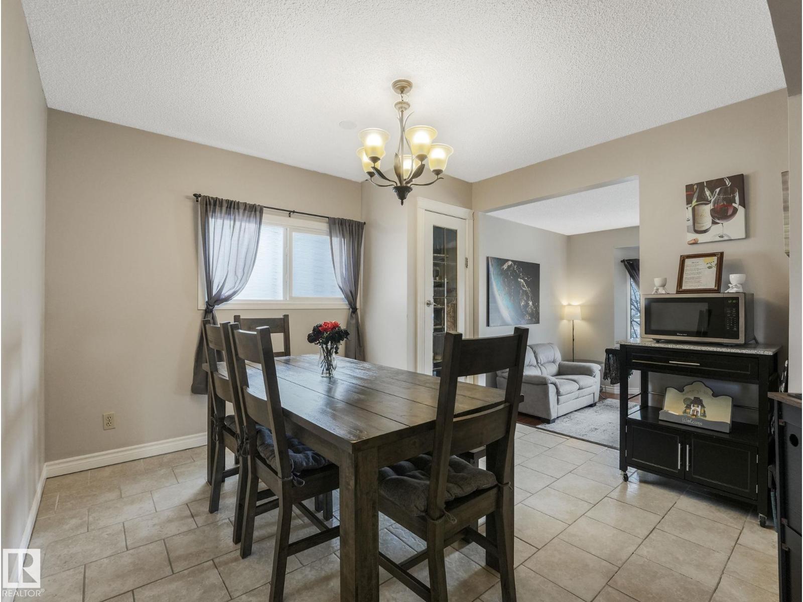 9945 163 ST NW NW - 25