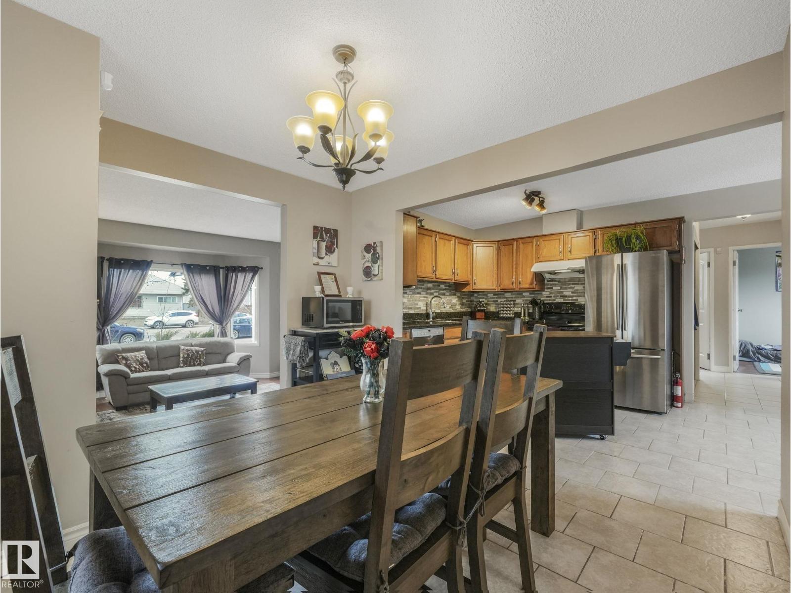 9945 163 ST NW NW - 26