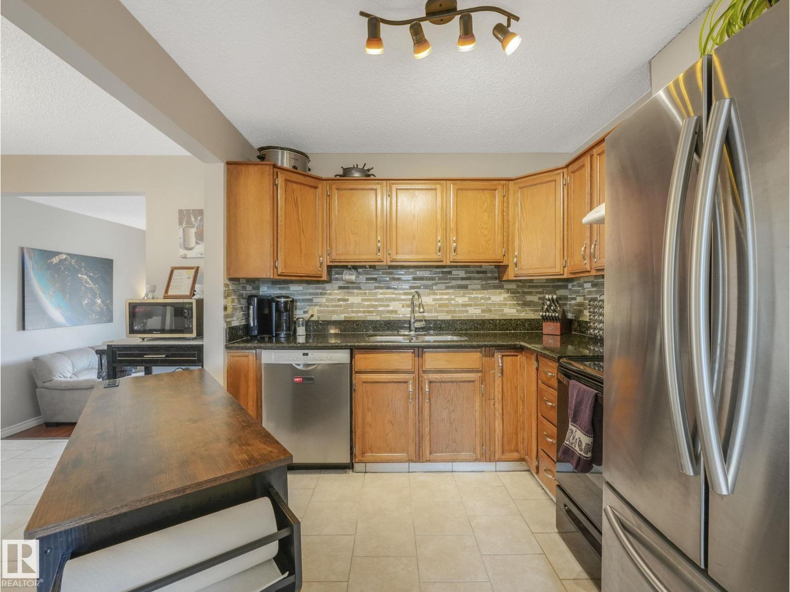 9945 163 ST NW NW - 30
