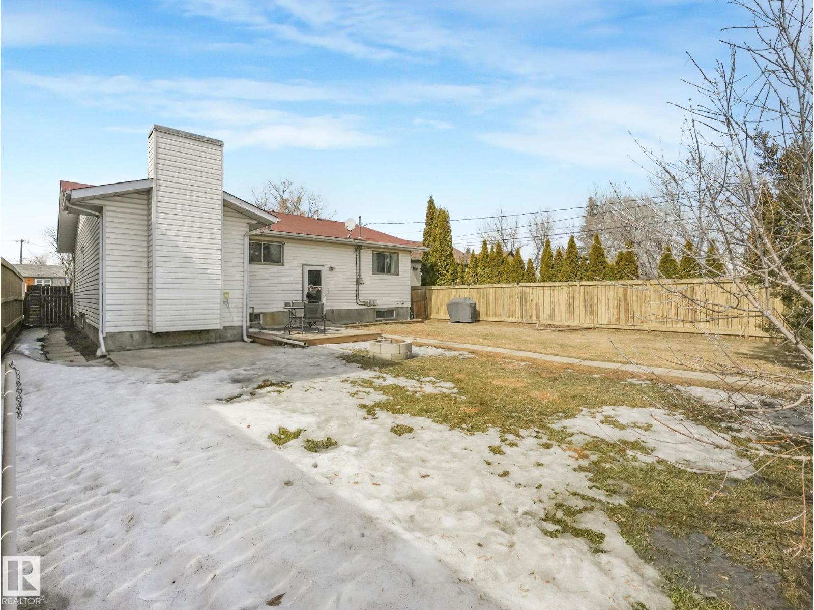 9945 163 ST NW NW - 61