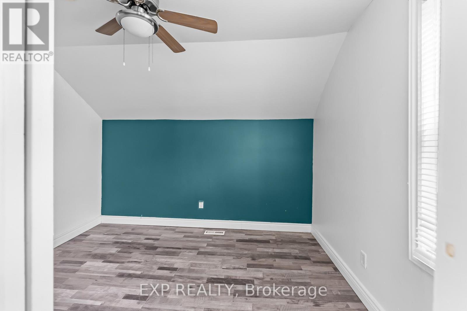 146 OAKDALE AVENUE - 16