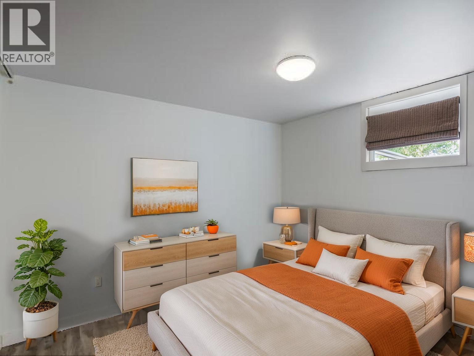 766 DOMINION STREET - 21