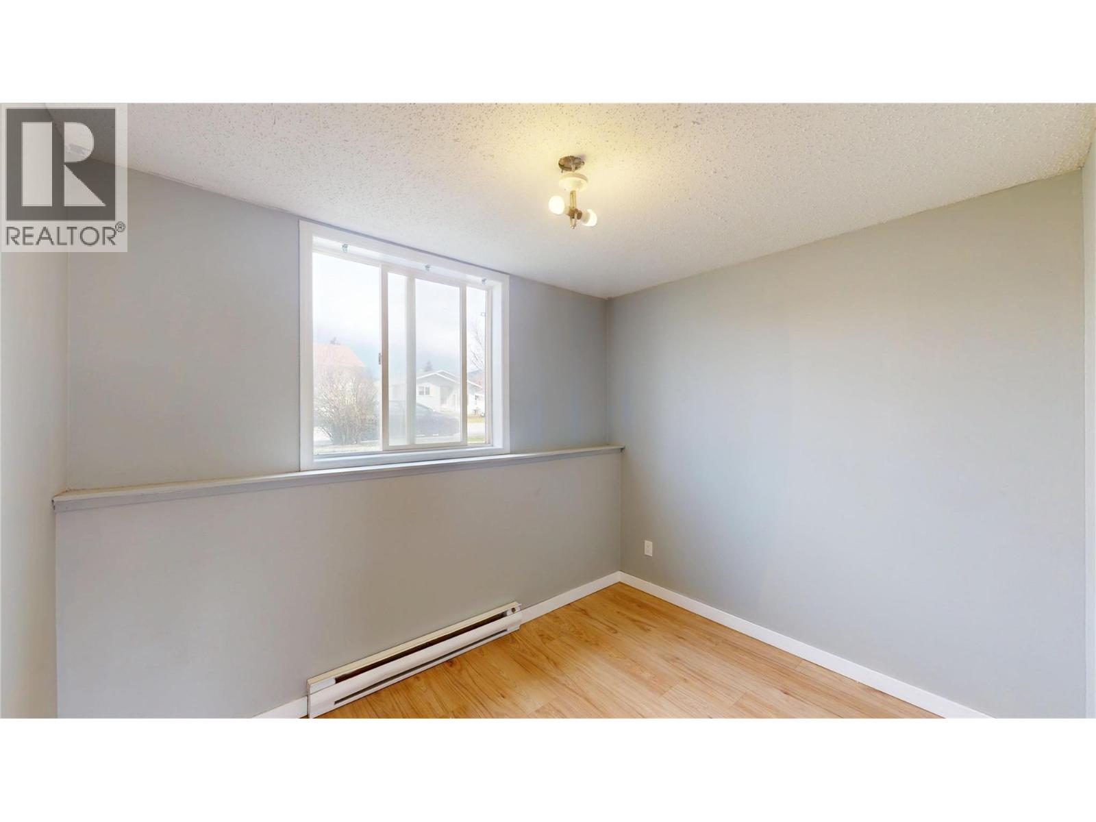 #33 717 21ST AVENUE N - 10