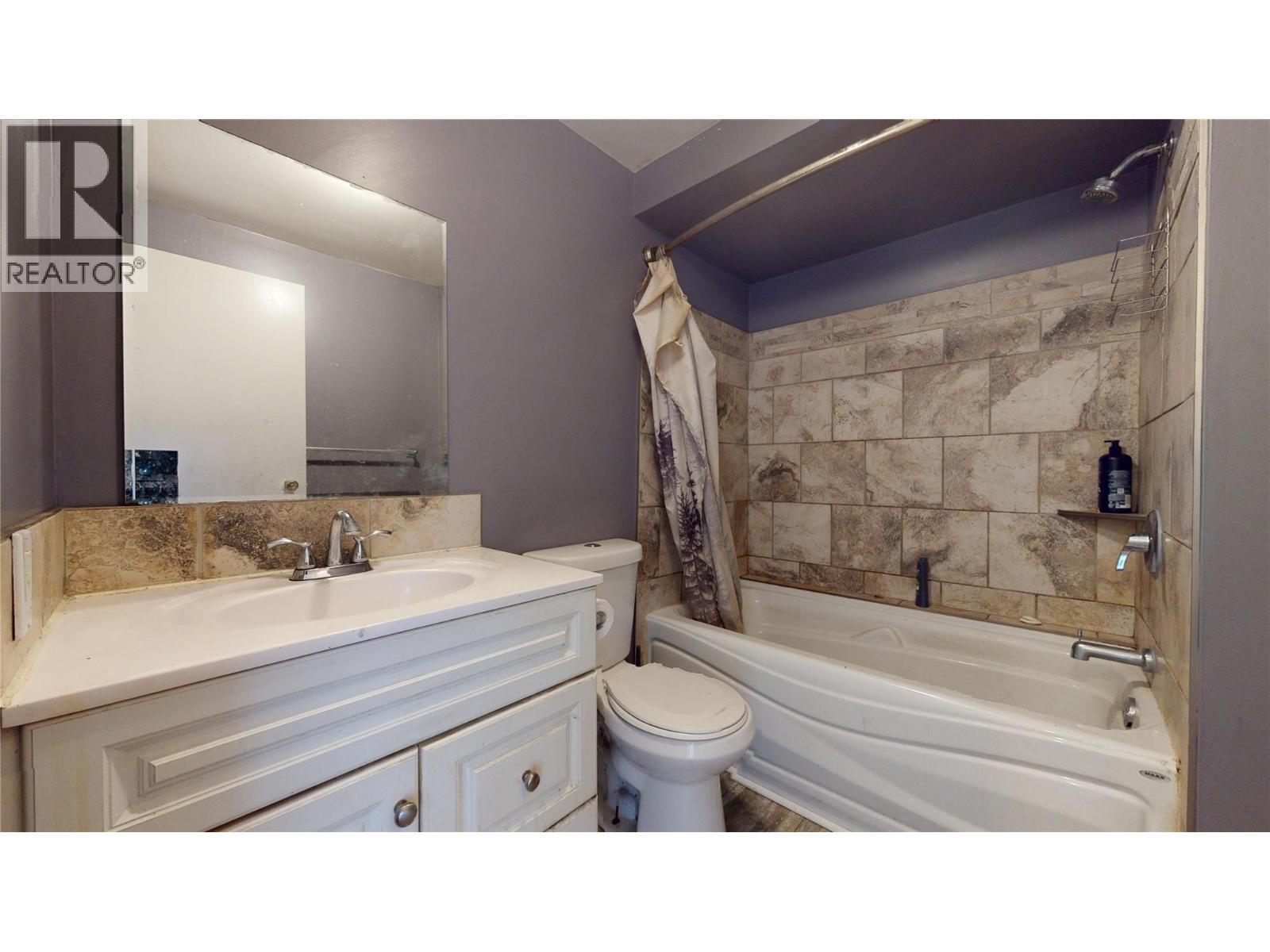 #33 717 21ST AVENUE N - 13