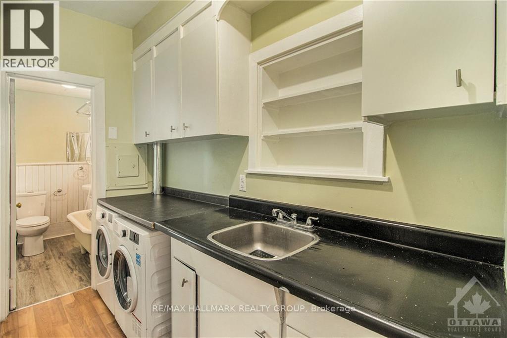 42 CHURCH STREET W - 27