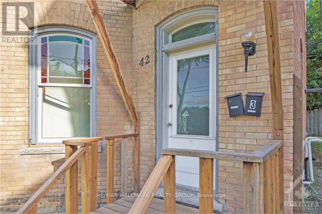 42 CHURCH STREET W - 37