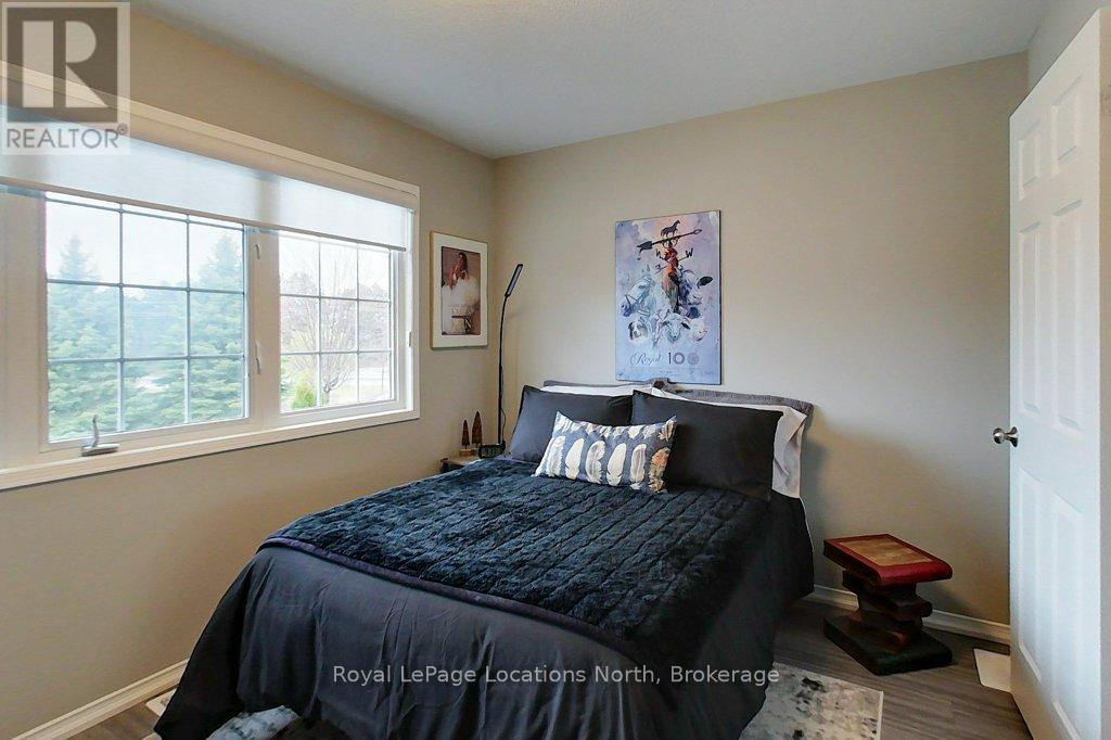 2 ROYALTON LANE - 22