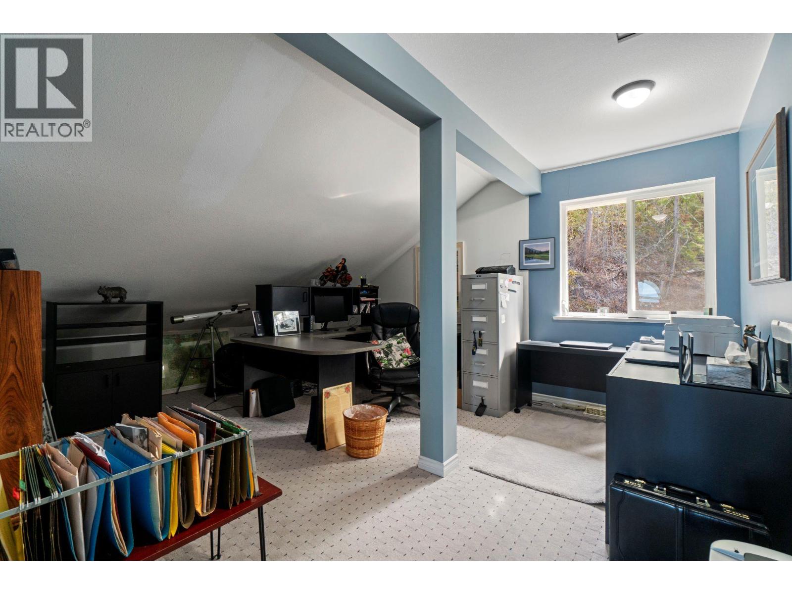 3471 MCBRIDE ROAD - 32