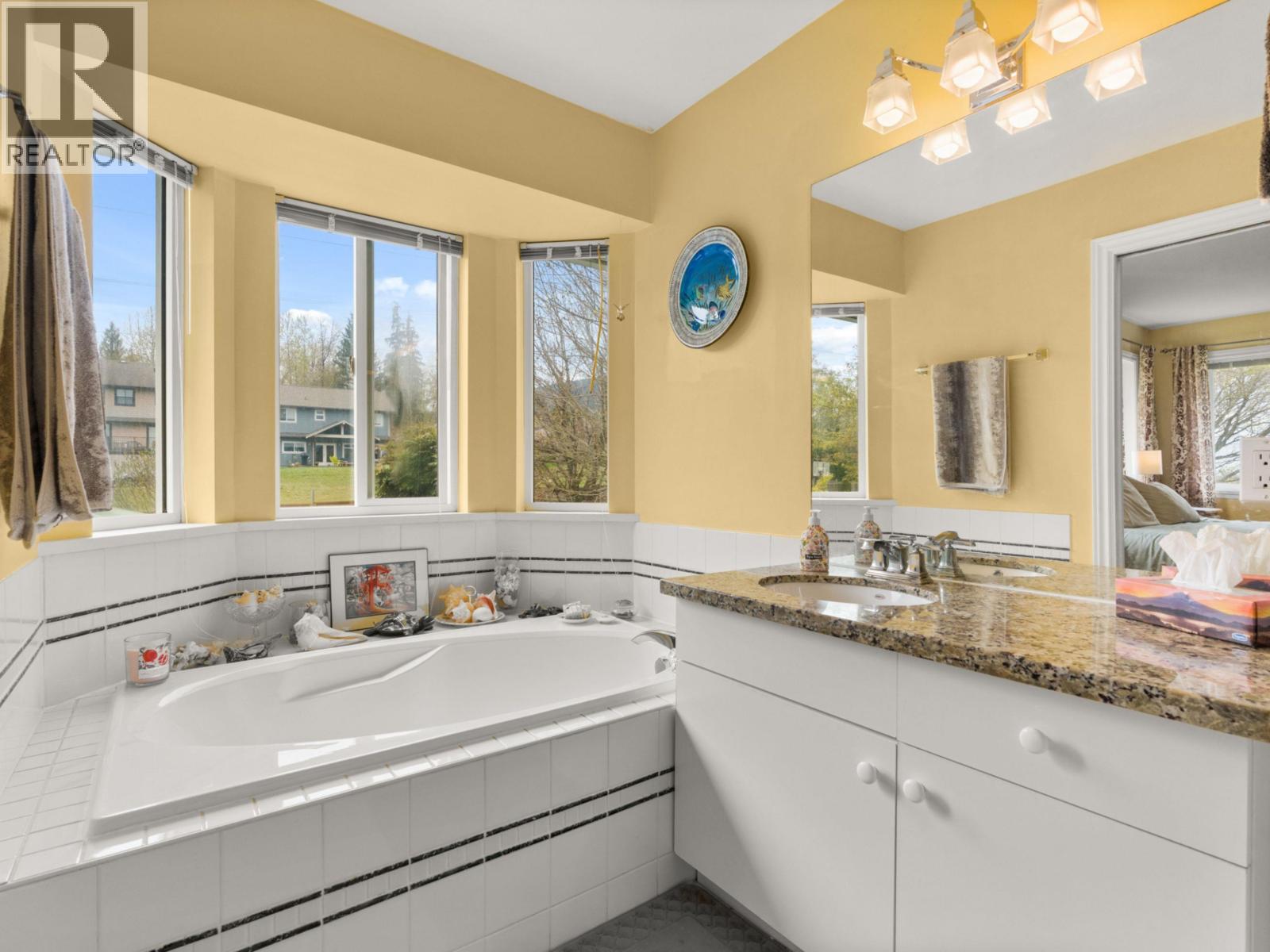797 CELESTIAL PLACE, Gibsons