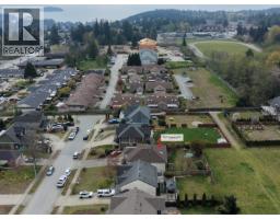 797 Celestial Place, Gibsons, BC V0N1V9 Photo 35
