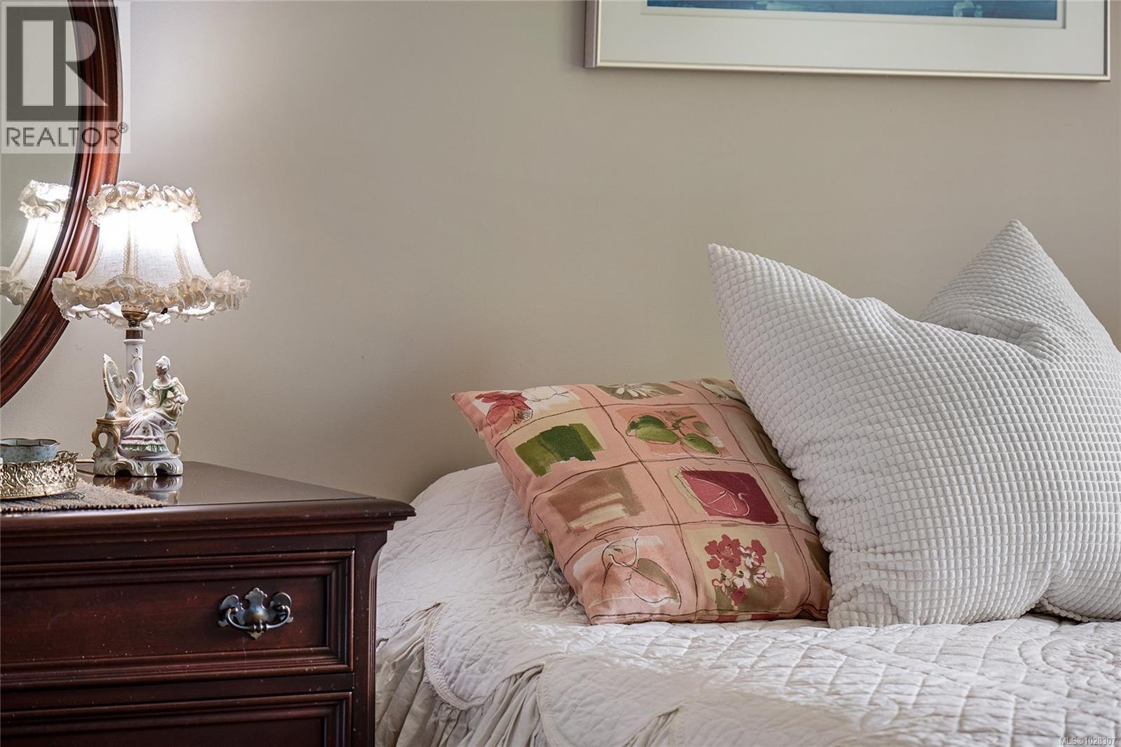 105 1505 Church Avenue, Saanich