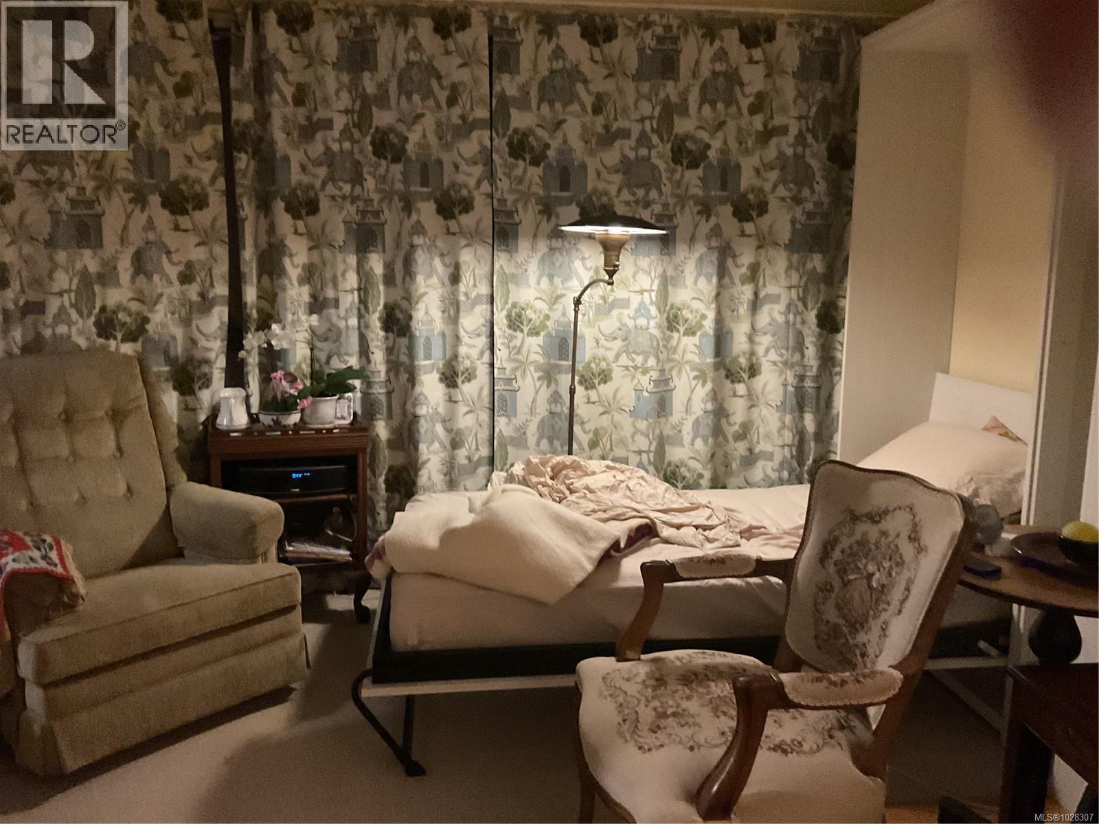 105 1505 Church Avenue, Saanich