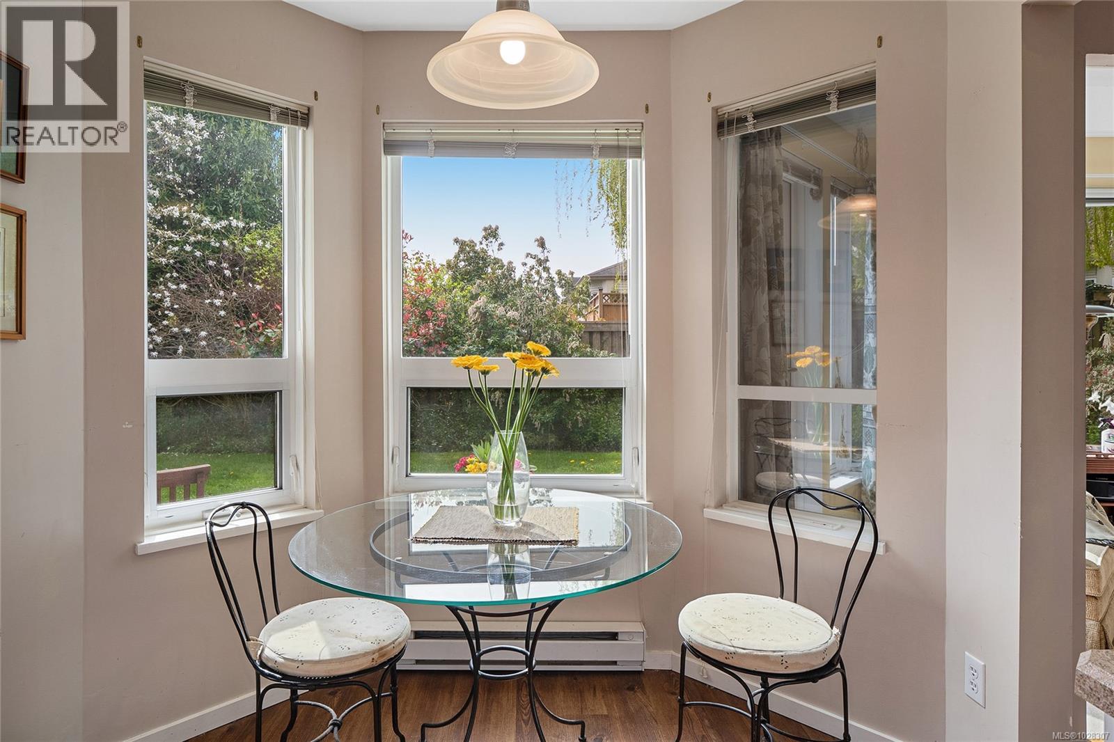 105 1505 Church Avenue, Saanich