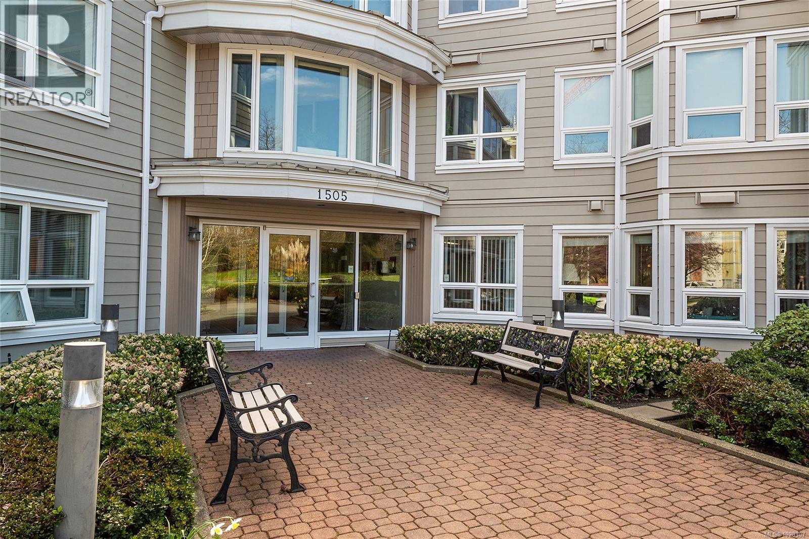 105 1505 Church Avenue, Saanich