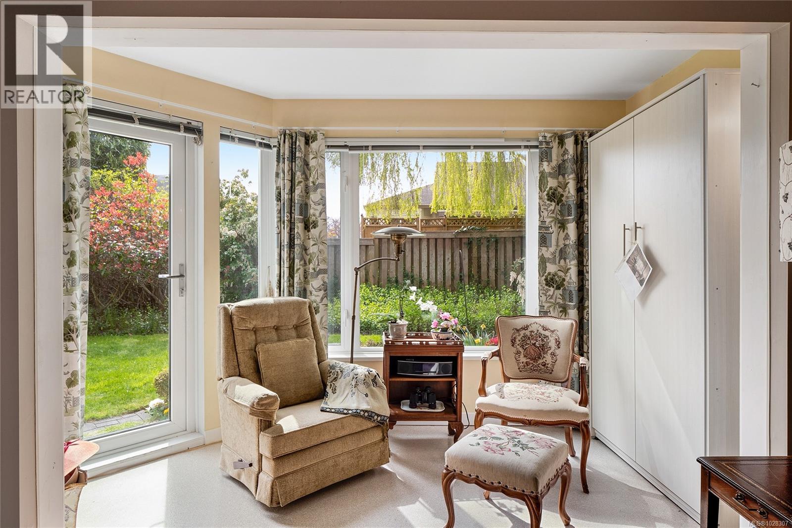 105 1505 Church Avenue, Saanich