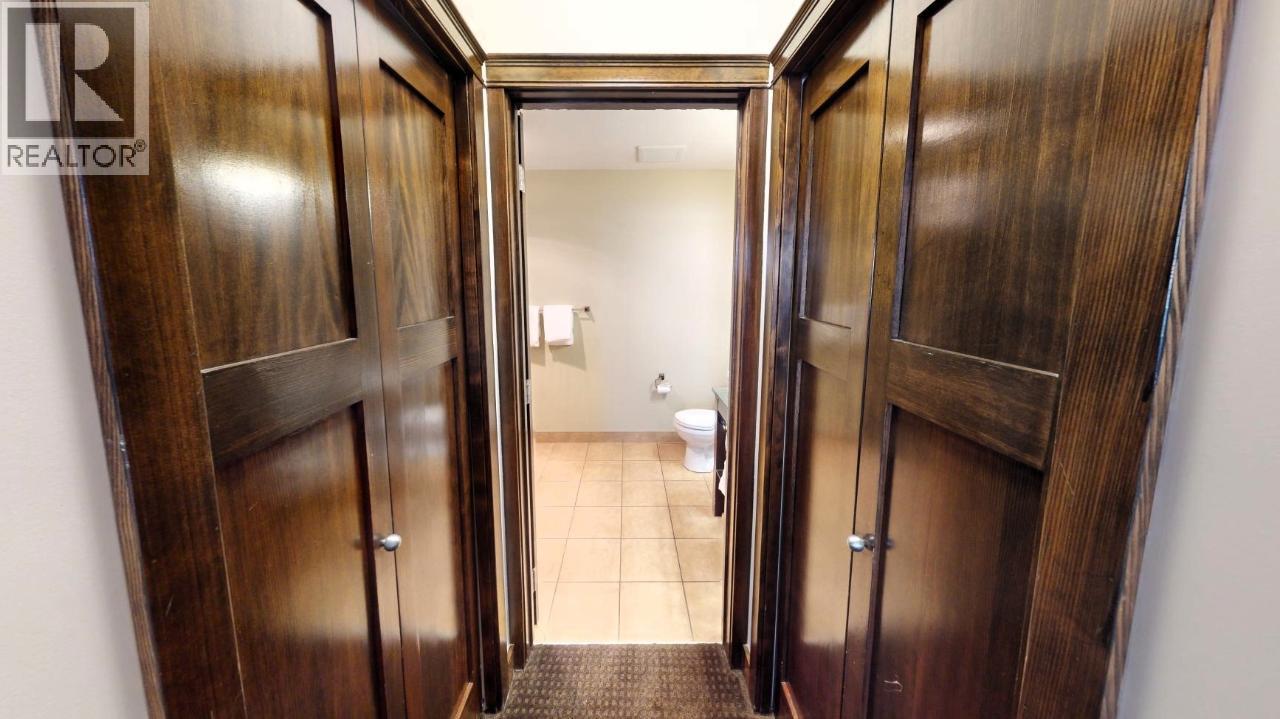 #813 B 800 BIGHORN BOULEVARD - 30