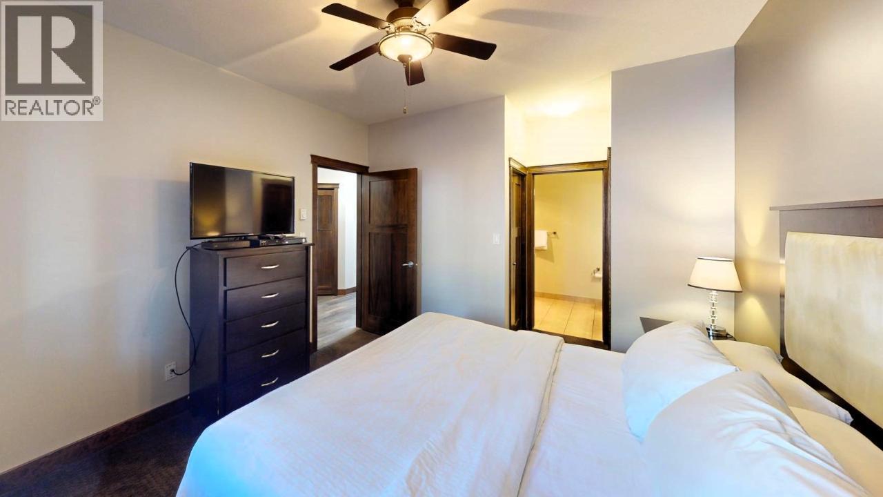 #813 B 800 BIGHORN BOULEVARD - 29